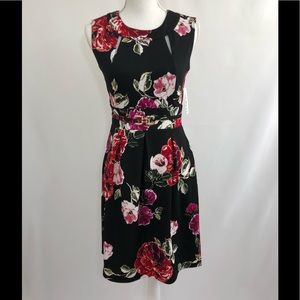 Classy En Focus sleeveless dress